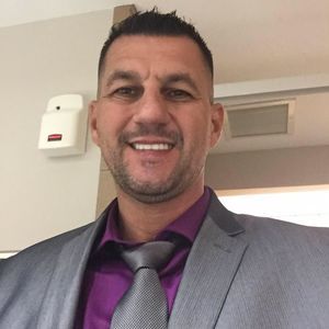 Meet your Posher, Istvan